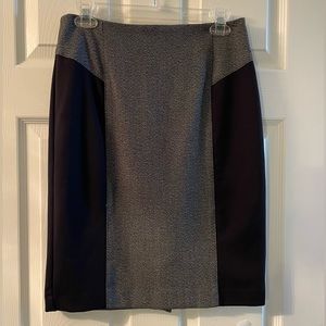 Sz 4. Van Heusen Studio Skirt